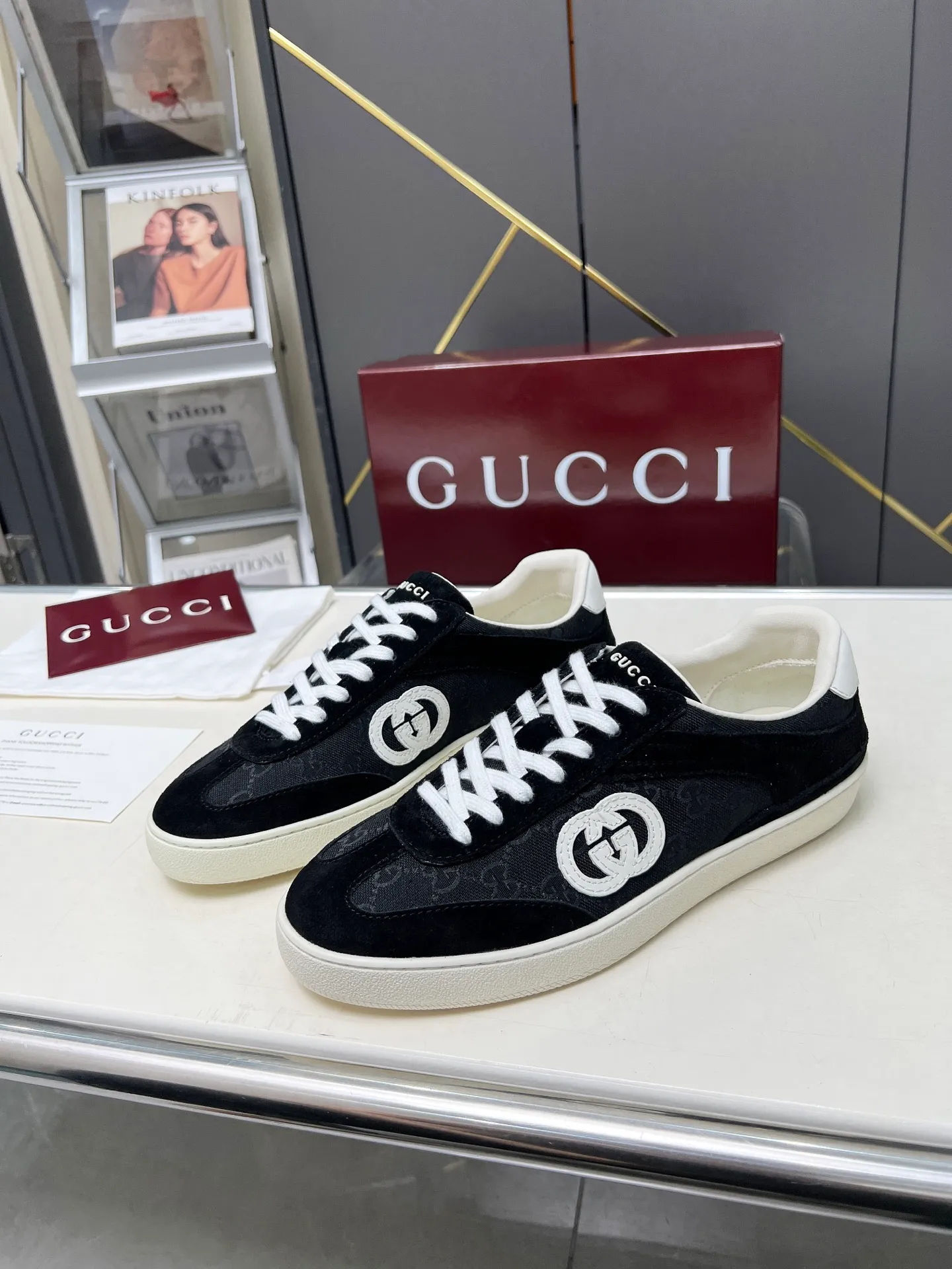 👟👟Ex-factory price 520👟👟 High version GUCCI's latest moral training shoes🔥🔥Double G leather with three-dimensional Gucci letters. The 3D effect creates a free flowing texture of the entire shoe, smooth line design. Light, comfortable and breathable, women's size 35-40, men's size 39-45